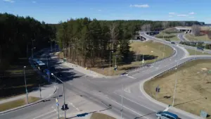 Vilniaus sankryža iš paukščio skrydžio, kurioje matyti viešojo transporto infrastruktūra.